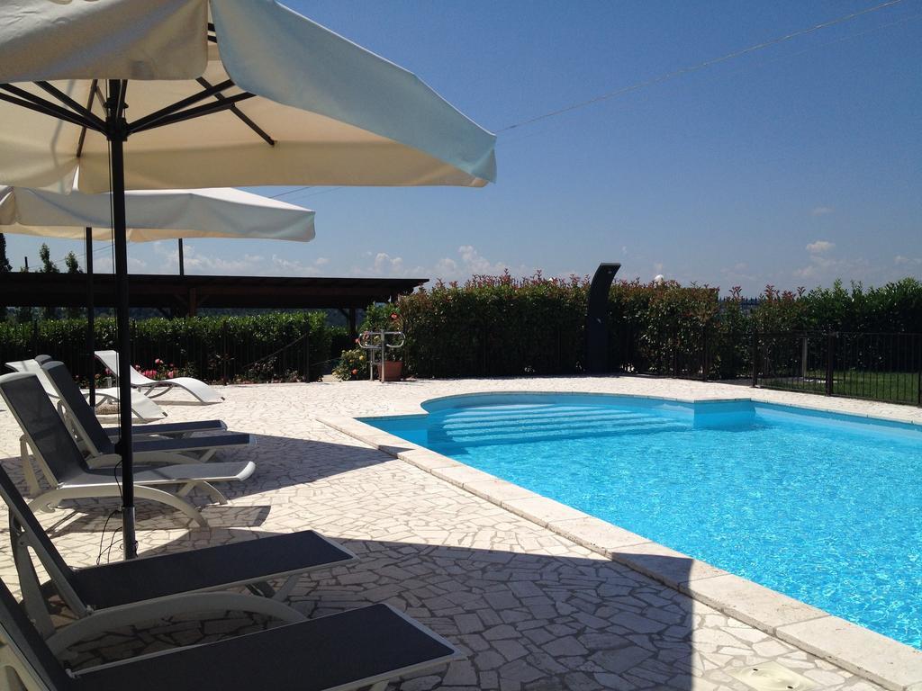 Agriturismo Dei Casali 阿米里亚 外观 照片
