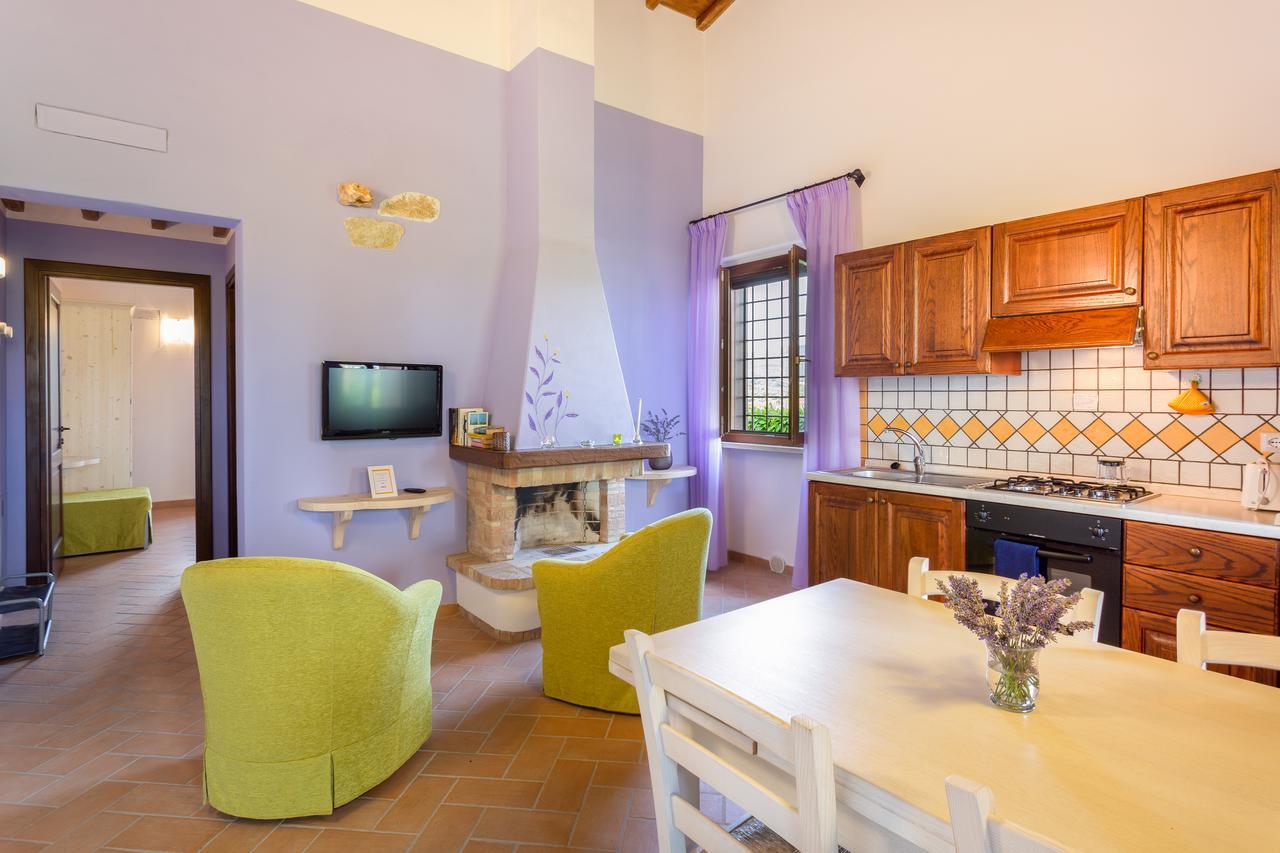 Agriturismo Dei Casali 阿米里亚 外观 照片