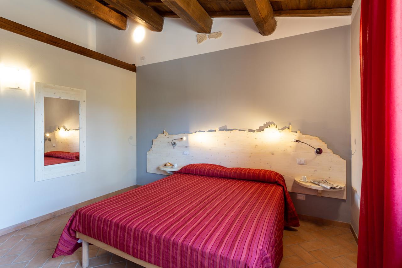 Agriturismo Dei Casali 阿米里亚 外观 照片